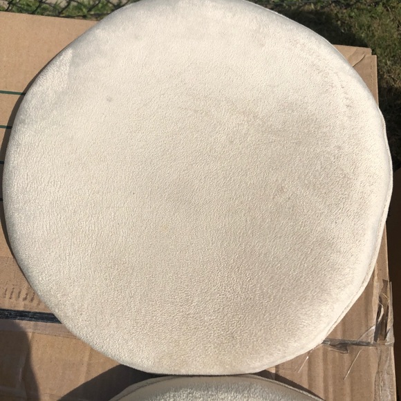 Set of Four (4) Comfortable Microfiber Beige Round Counter/Bar Stool Cushions - Picture 3 of 5